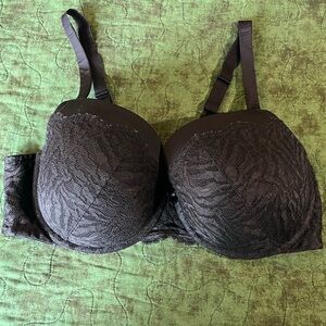 Torrid black lace front bra size 42DD